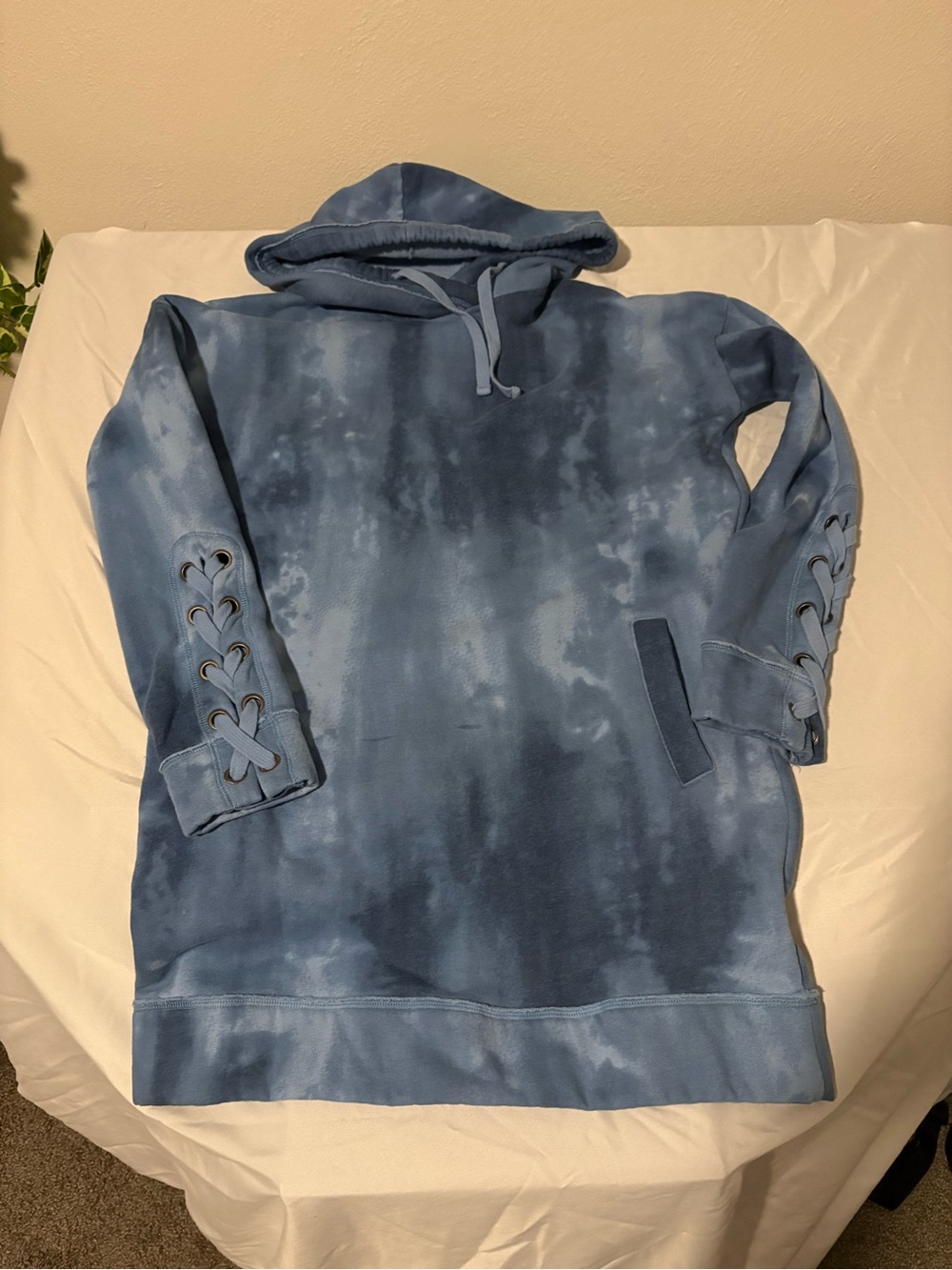 Hollister Blue Tie-Dye Crewneck Hoodie with Lace-Up Sleeves